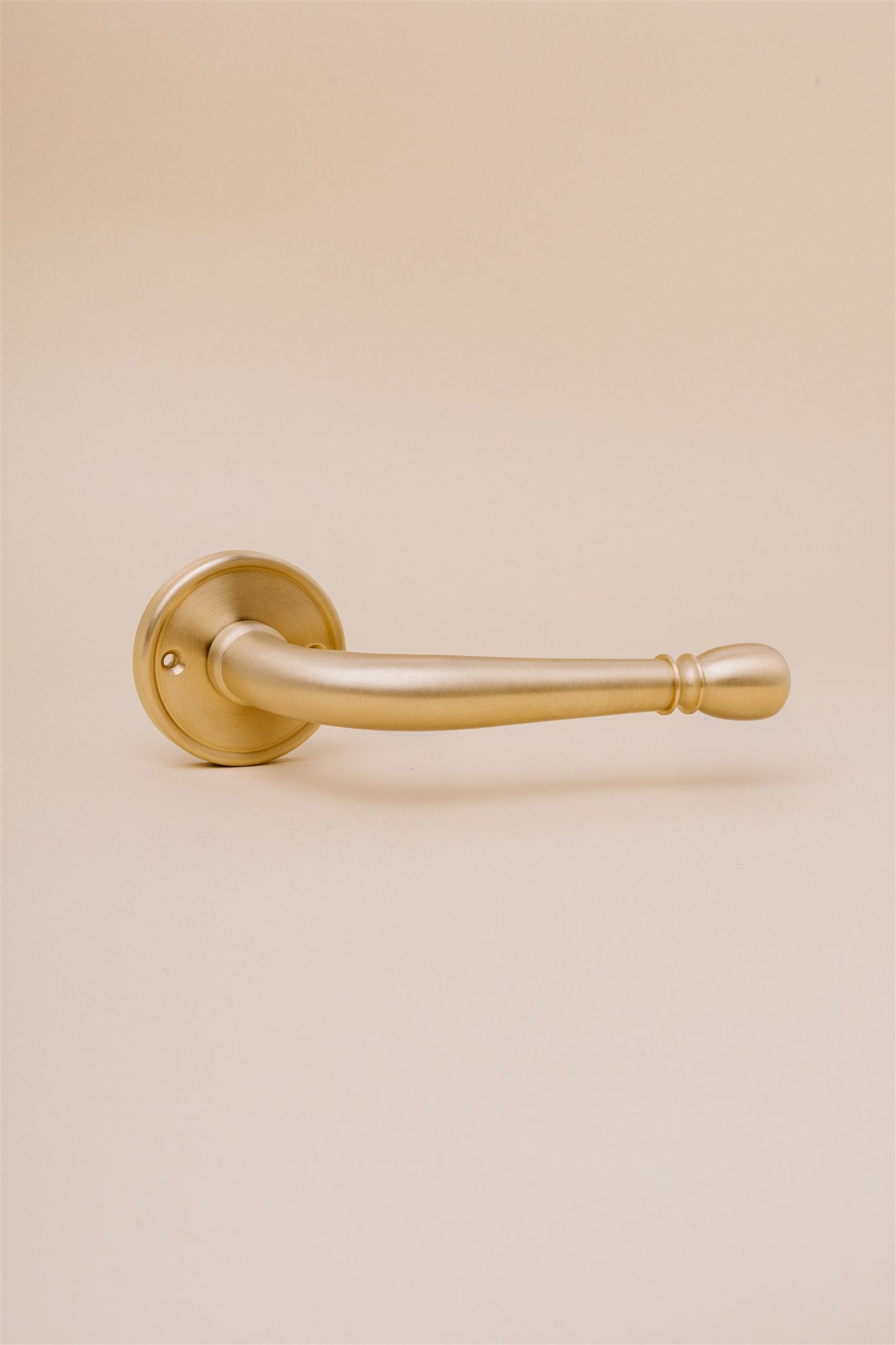 Lun brushed brass door handle set